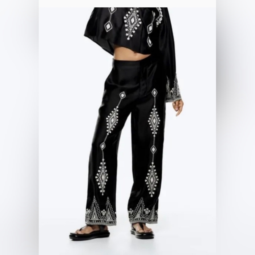 Zara black embroidered pants,  Size s